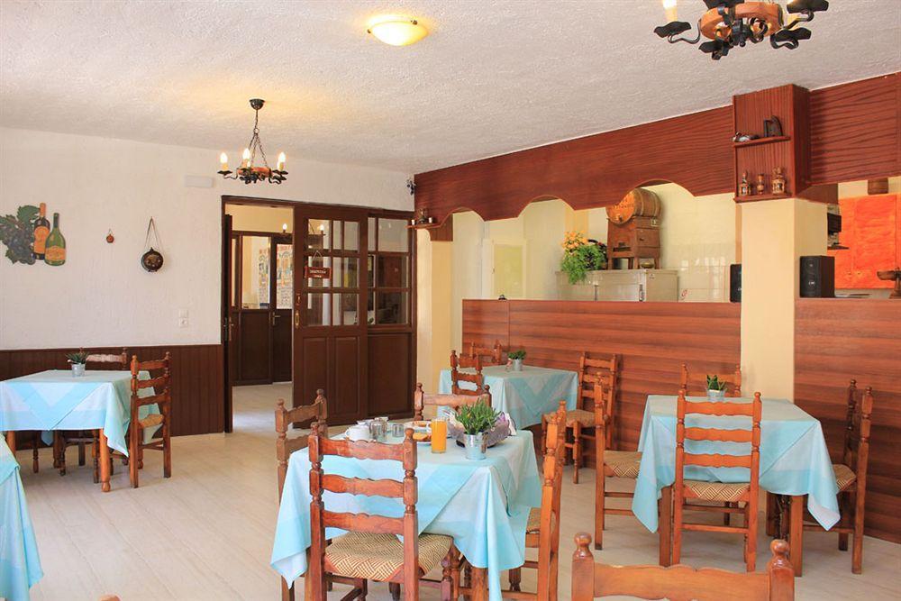 Santa Irini Hotel Периса Екстериор снимка