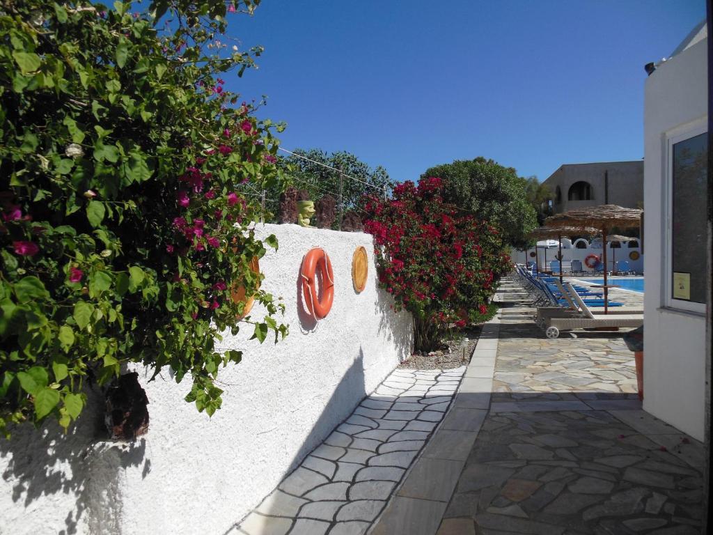 Santa Irini Hotel Периса Екстериор снимка