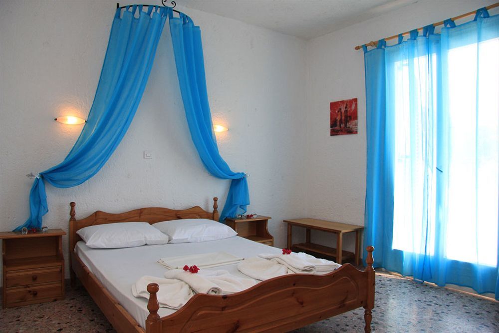 Santa Irini Hotel Периса Екстериор снимка