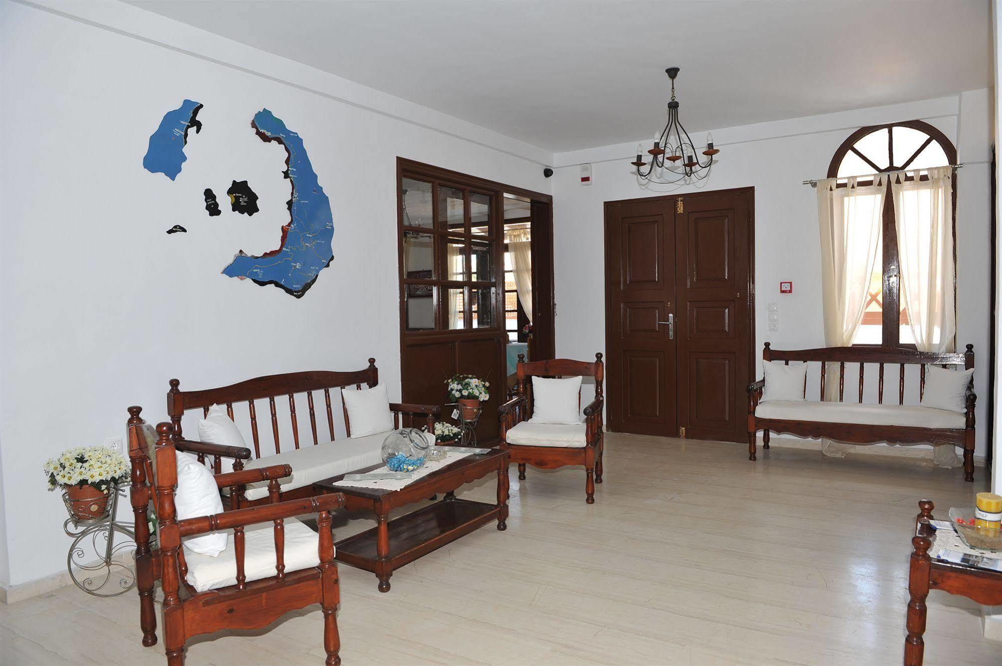 Santa Irini Hotel Периса Екстериор снимка